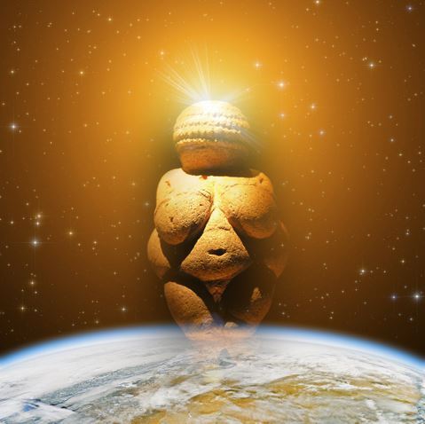 Venus von Willendorf und die Erde