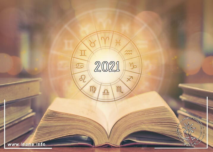 Astrologischer Zodiak mit Zahl "2021" und Buch