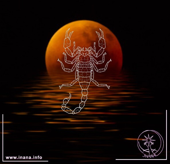 Rote Mondfinsternis über Wasser. Davor Strichzeichung Skorpion