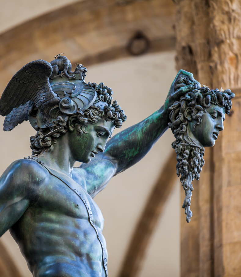Statue Perseus mit Medusa-Haupt